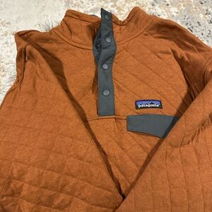 Patagonia pull over like new
